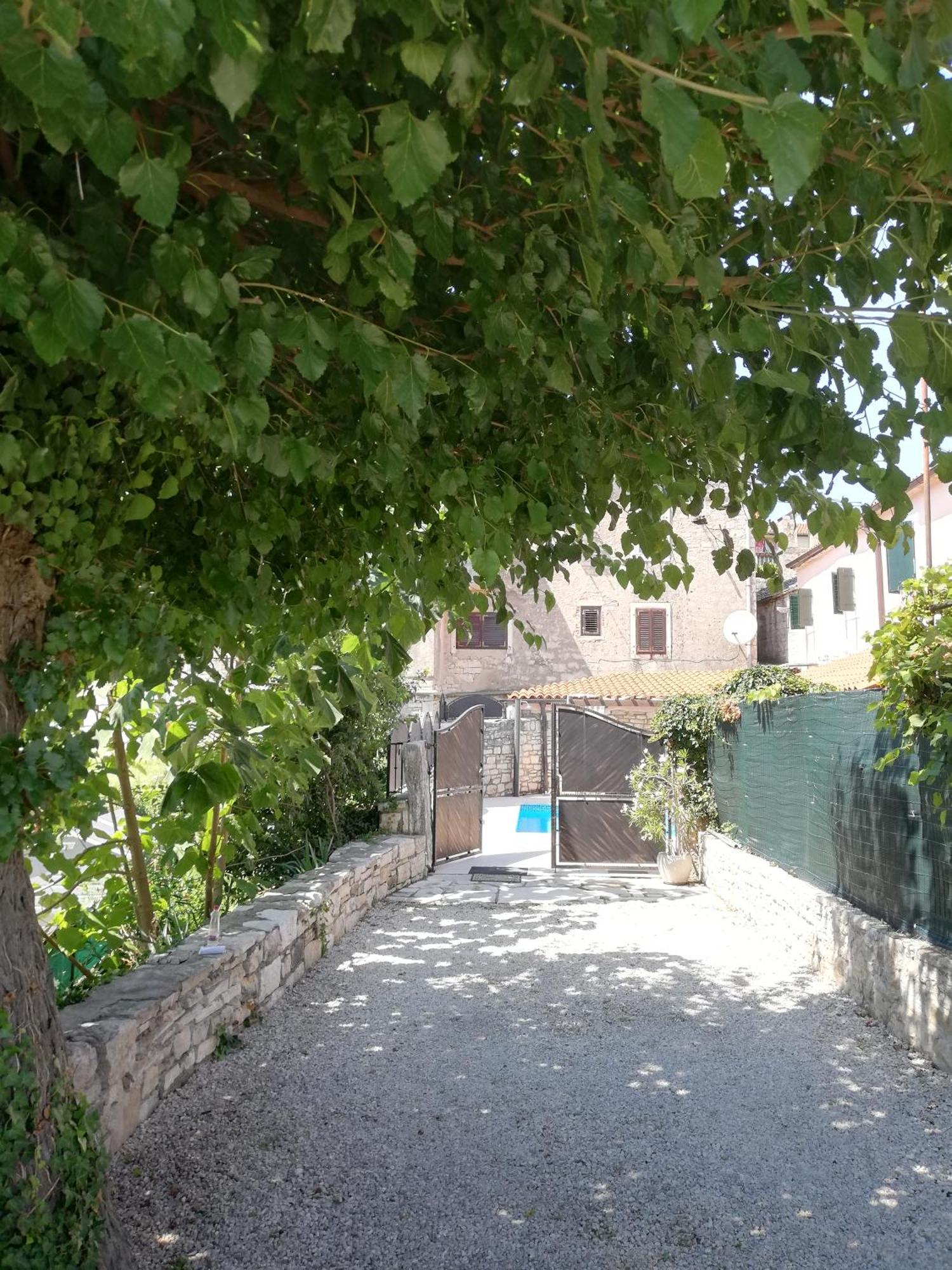 Lory Villa Sveti Lovreč Pazenatički Buitenkant foto