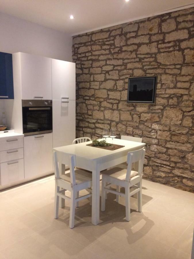 Lory Villa Sveti Lovreč Pazenatički Buitenkant foto