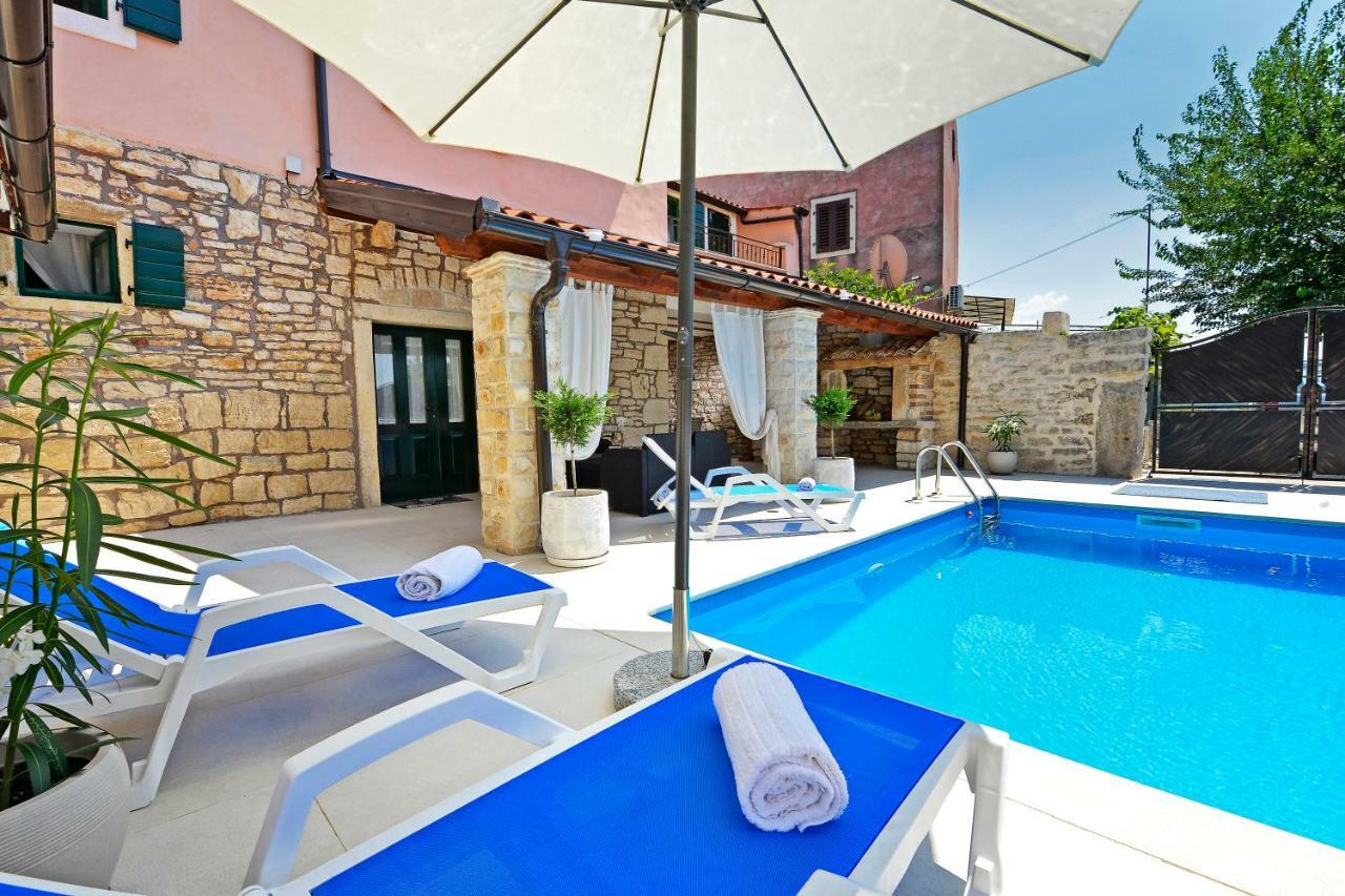 Lory Villa Sveti Lovreč Pazenatički Buitenkant foto